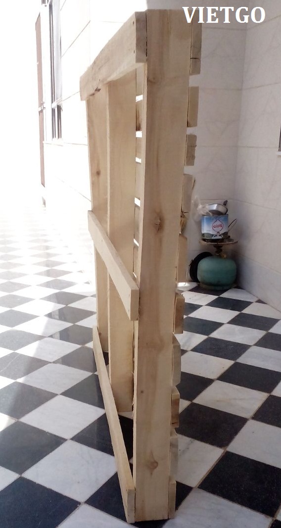 pallet gỗ thông