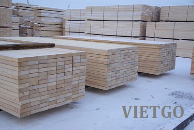 gỗ thông xẻ
