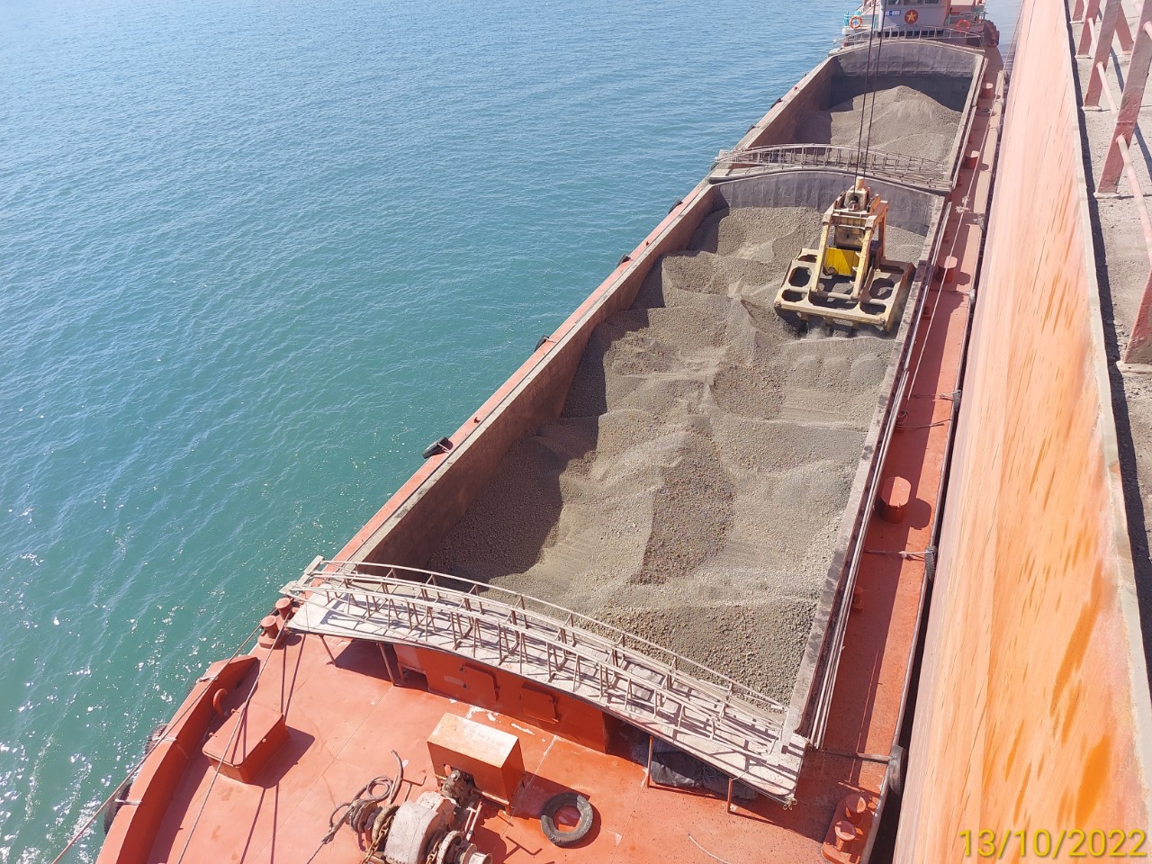 Tìm hàng Clinker xuất sang Bangladesh 30,000 tấn/tháng