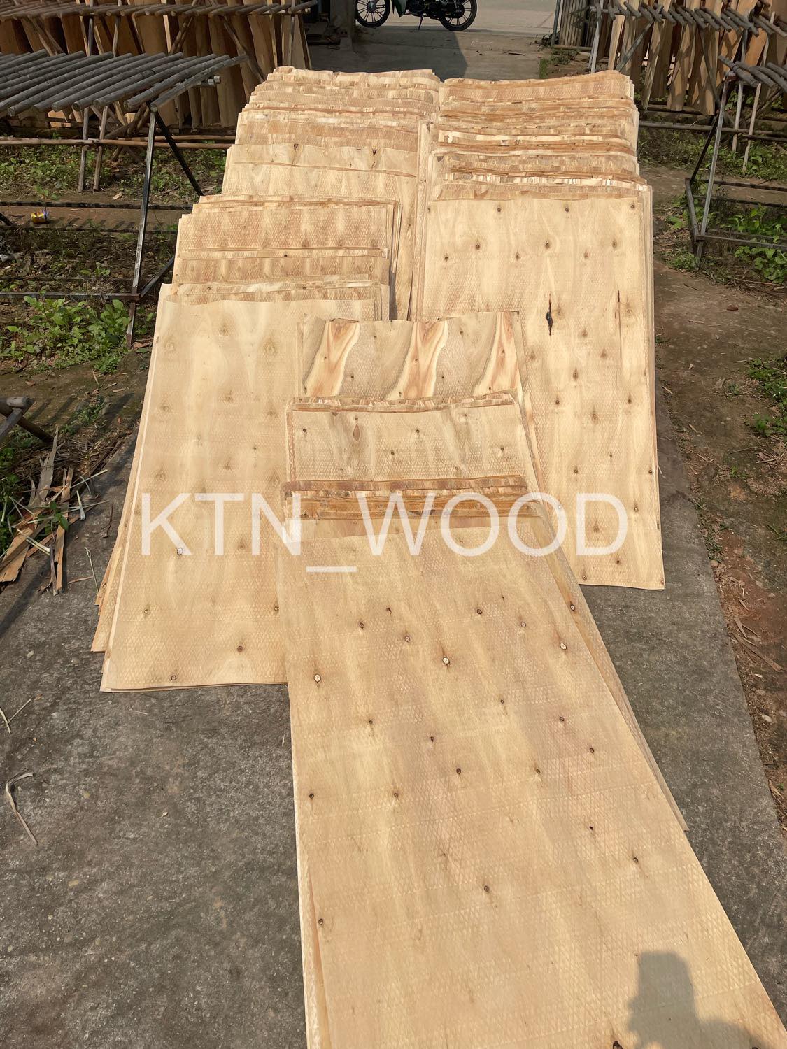 Tìm Xưởng Ván Bóc Kết Hợp Xuất Khẩu 