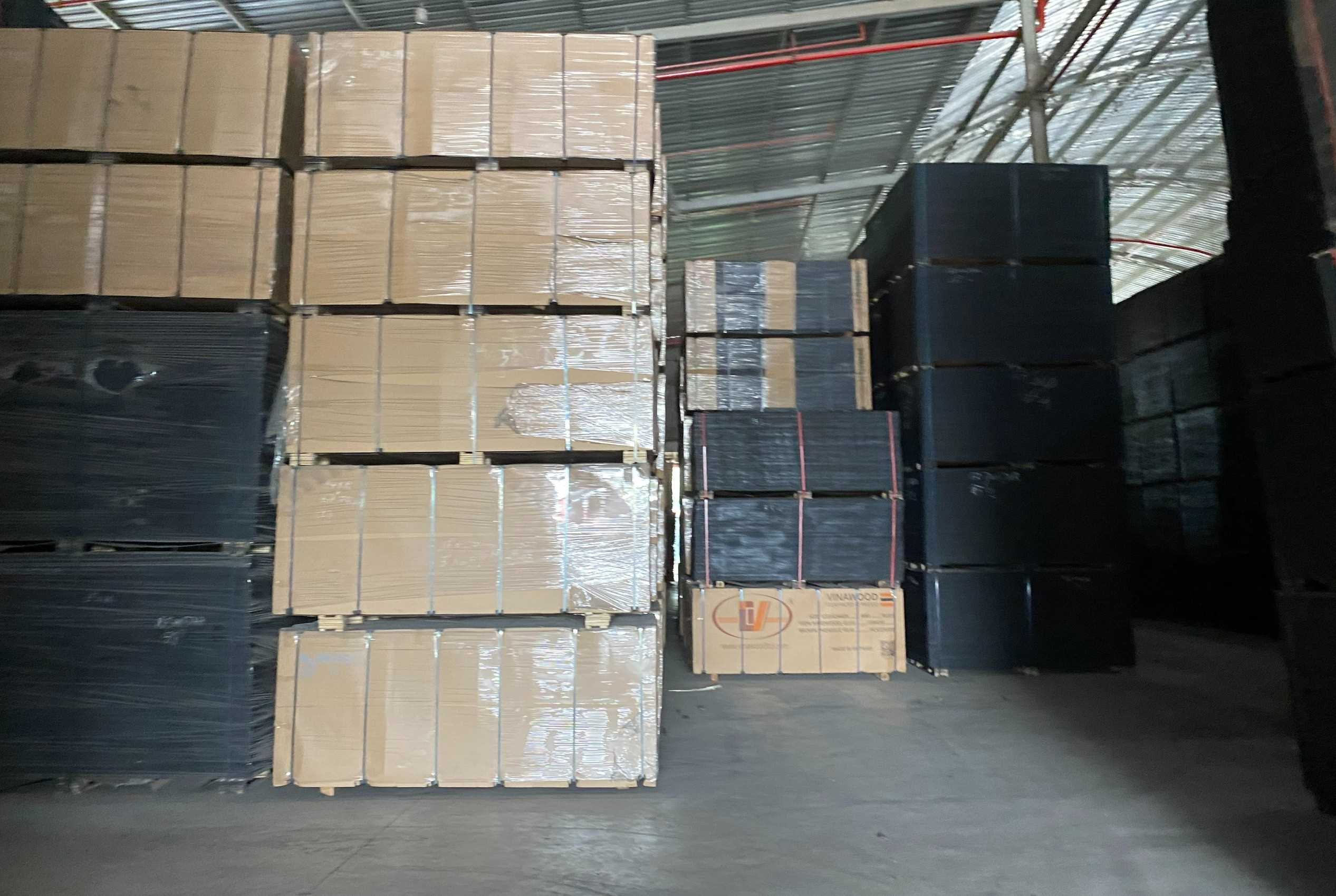 Cần tìm nhà vận tải biển sang Ấn Độ sản phẩm gỗ dán