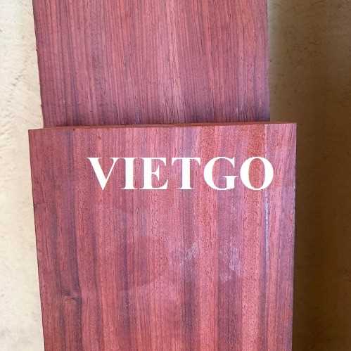 Thương vụ xuất khẩu gỗ đỏ xẻ sang thị trường Mông Cổ
