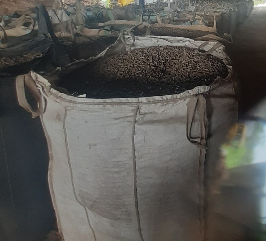 Công ty An Phúc cần tìm cước biển cho mặt hàng viên nén mùn cưa đi Phần Lan