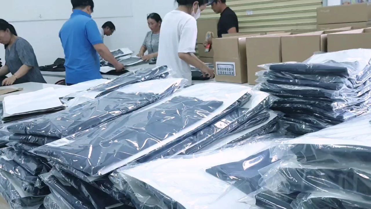 Công ty Phan Nguyễn cần tìm cước hàng Sea và Air hàng đi Mỹ