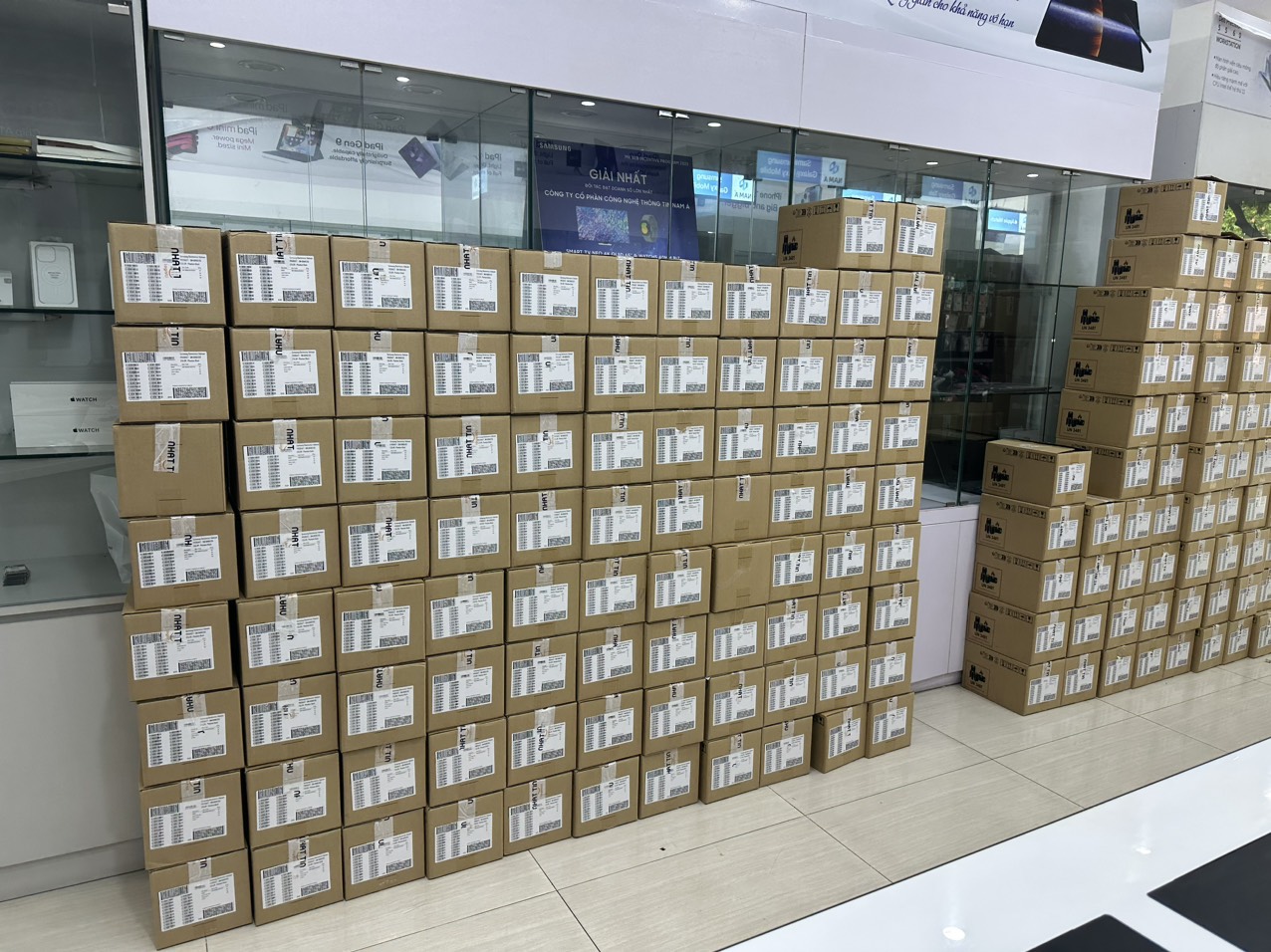 Chị Thanh cần tìm đơn vị vận tải hàng không sang thị trường Dubai