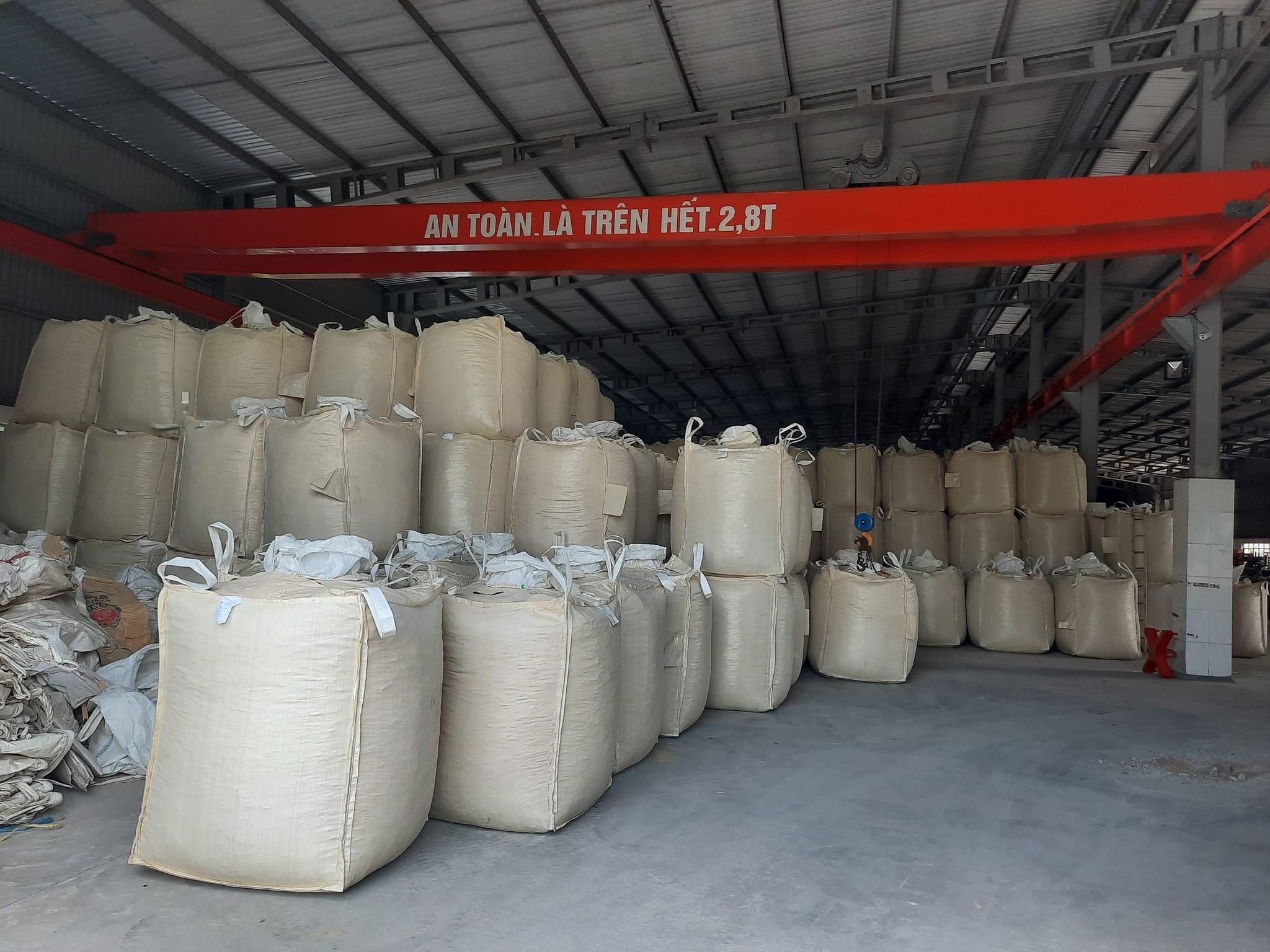 Cần tìm đơn vị vận tải biển cho mặt hàng viên nén mùn cưa sang Nhật