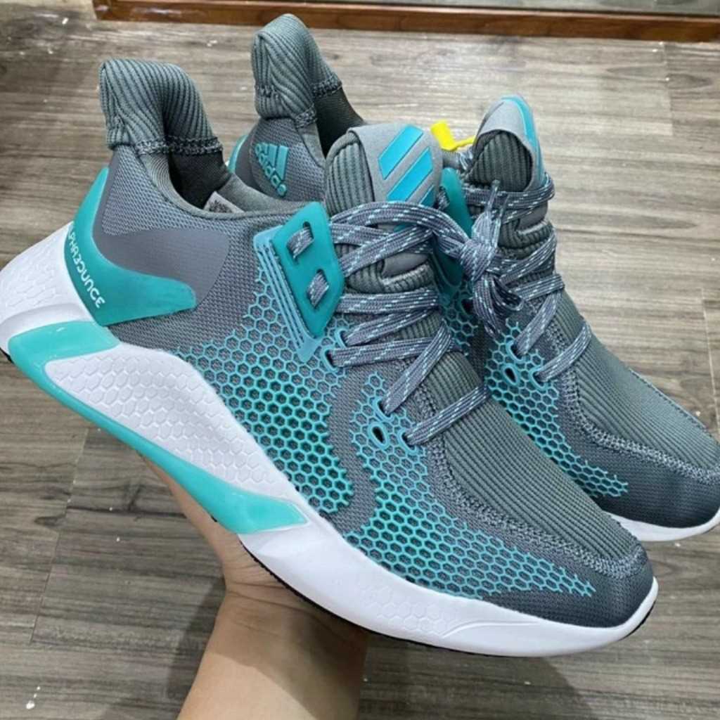 I am looking for 2000 pairs of available shoes suppliers 
