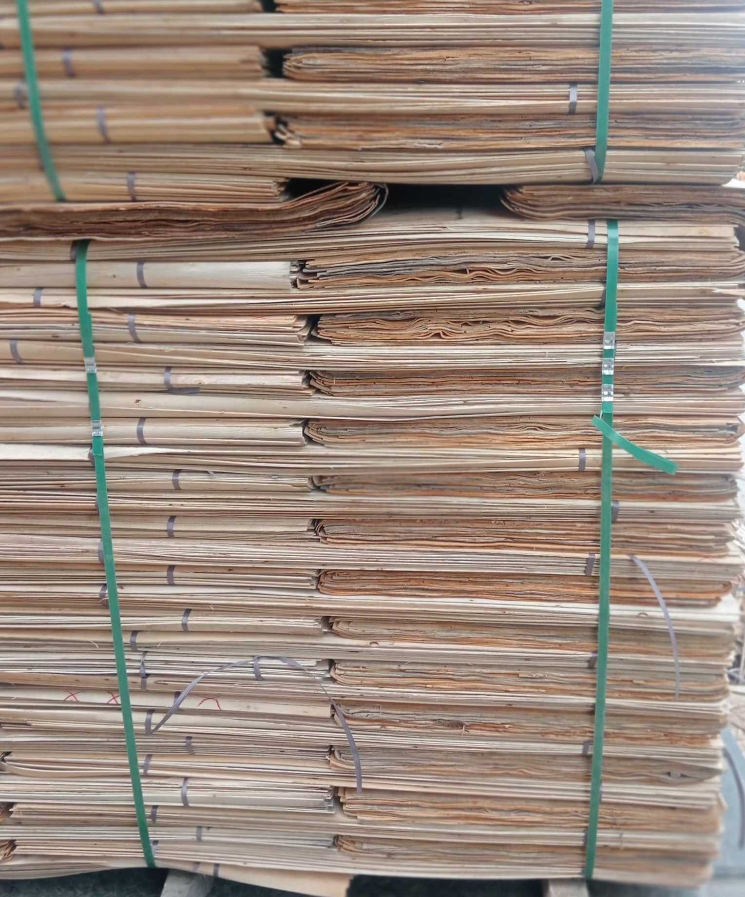 Cần tìm FWD báo giá cước vận tải Ván bóc đi Ấn Độ