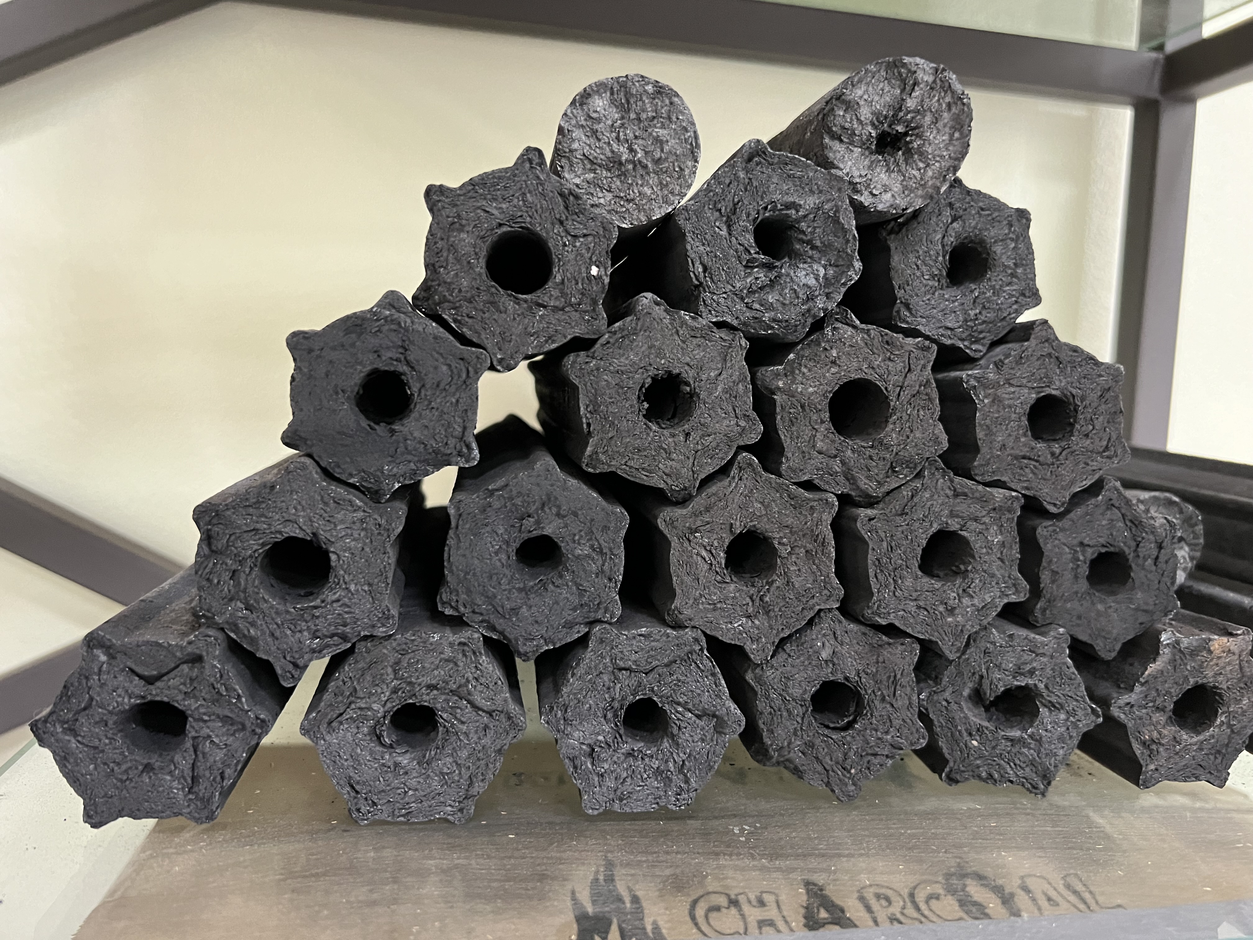 Cần đơn vị vận chuyển sản phẩm than sạch đi đường bộ từ Vĩnh Phúc đến Hải Phòng