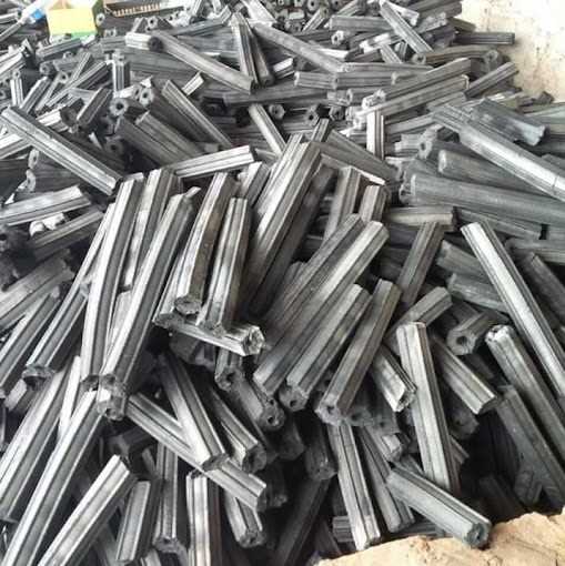 Cần tìm đơn vị vận tải vận chuyển mặt hàng Than mùn cưa đi Cảng Jeddah