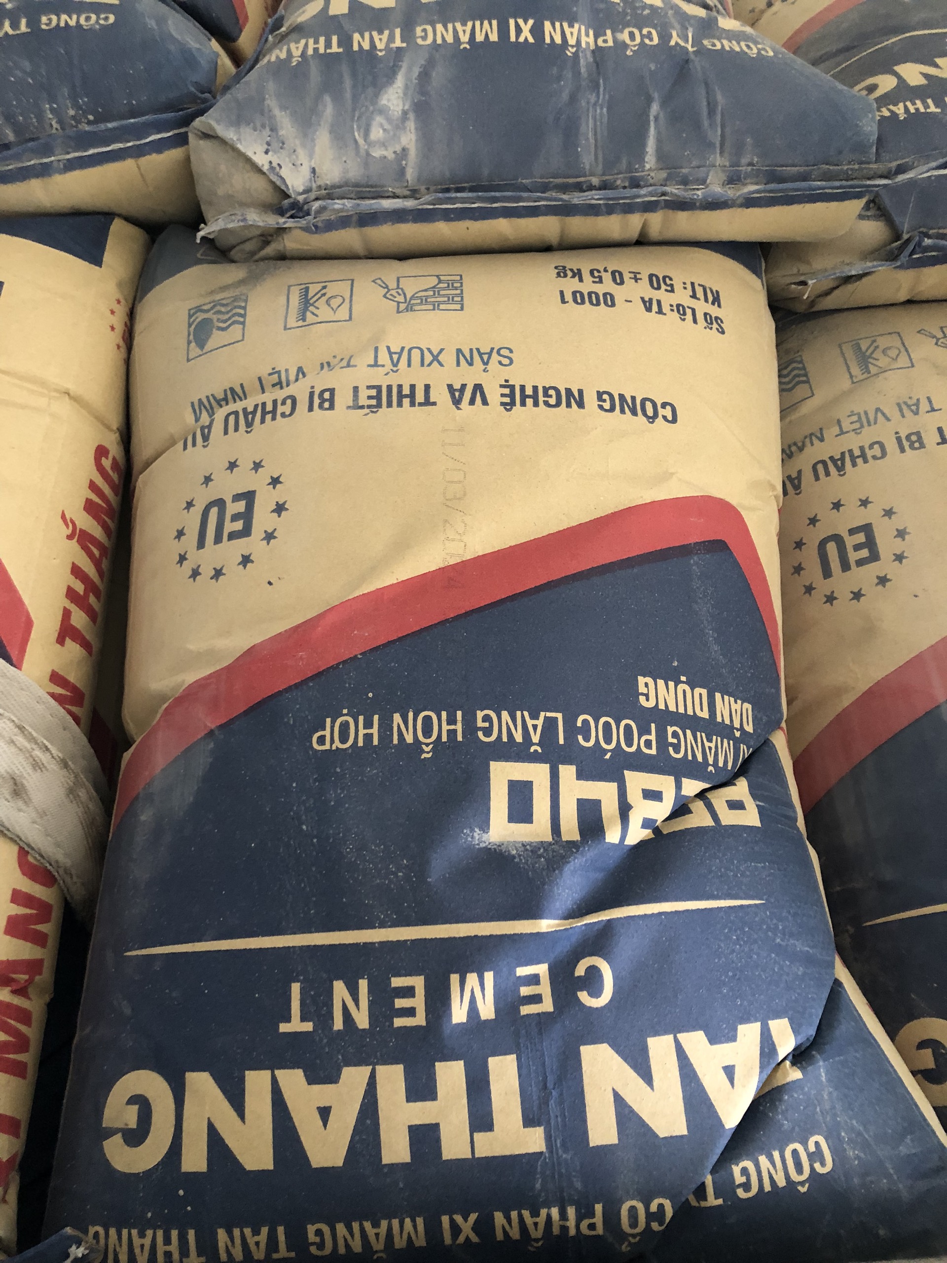 Cần tìm nhà vận chuyển xi măng từ Cảng Nghi Sơn ( Thanh Hóa ) hoặc cảng Hải Phòng ( Or Quảng Ninh ) đi Ý