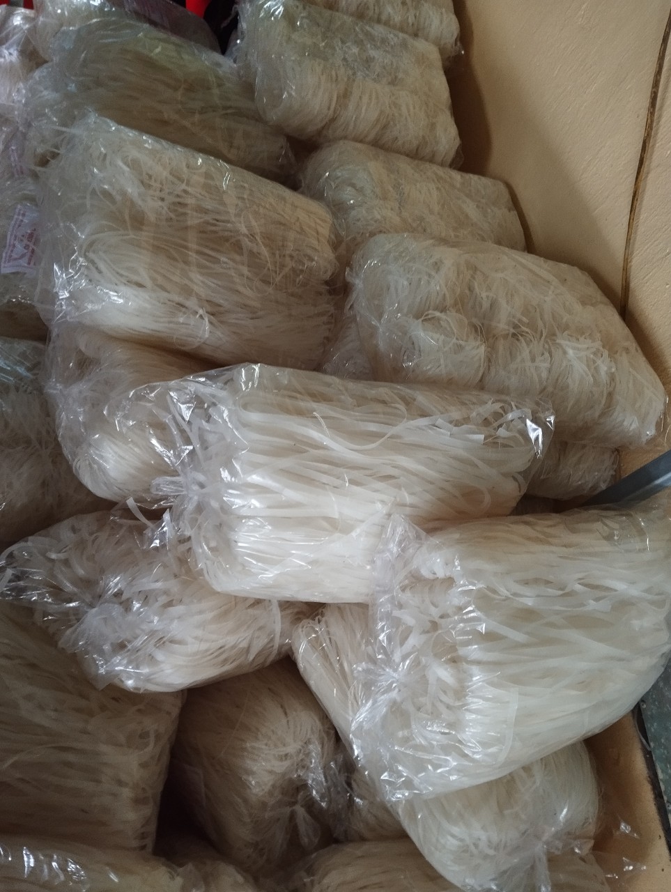 Cần tìm đơn vị vận tải vận chuyển hàng bún phở khô đi Hàn Quốc