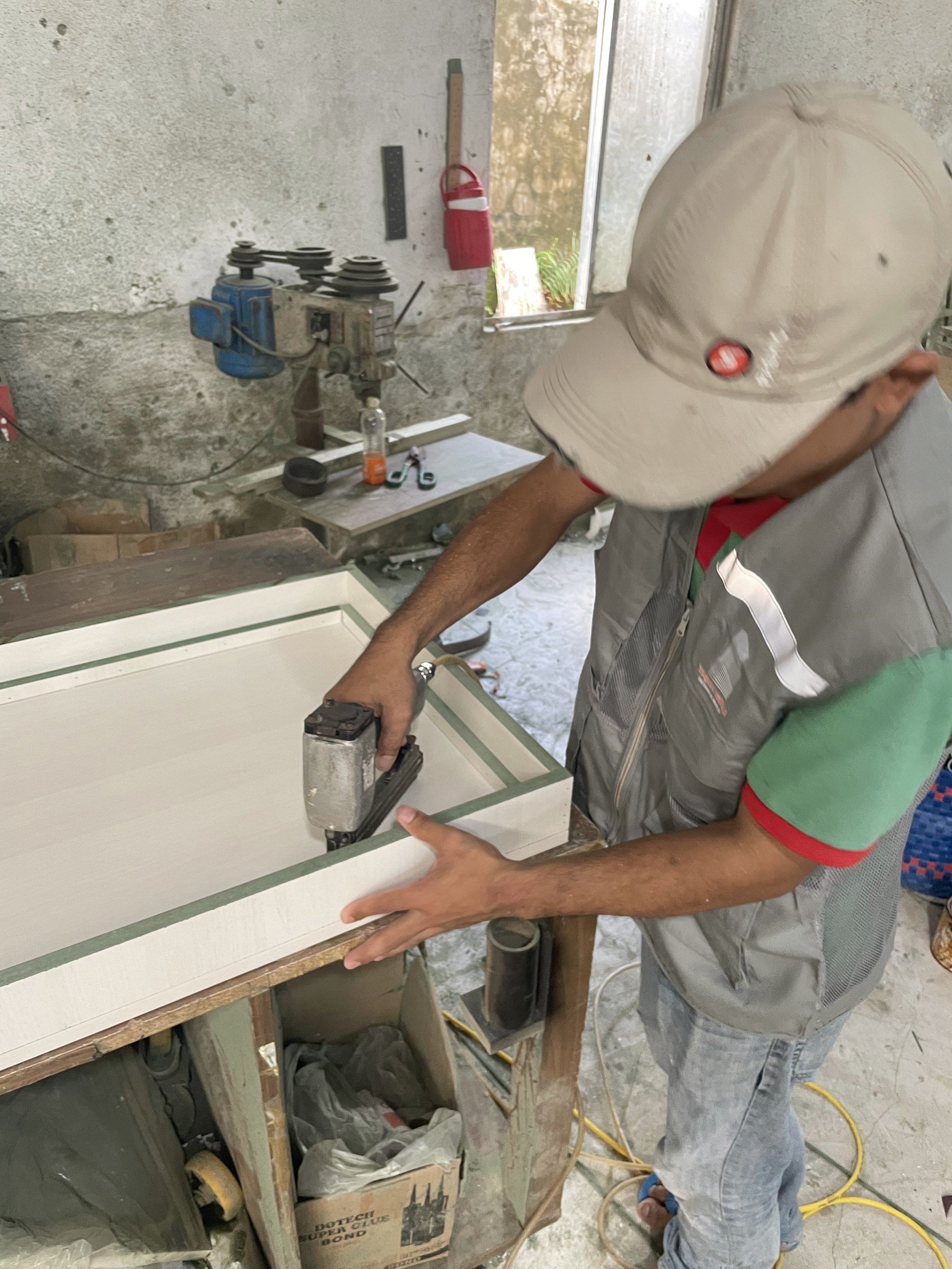 Cần tìm FWD báo giá cước hàng cửa gỗ đi Sri Lanka