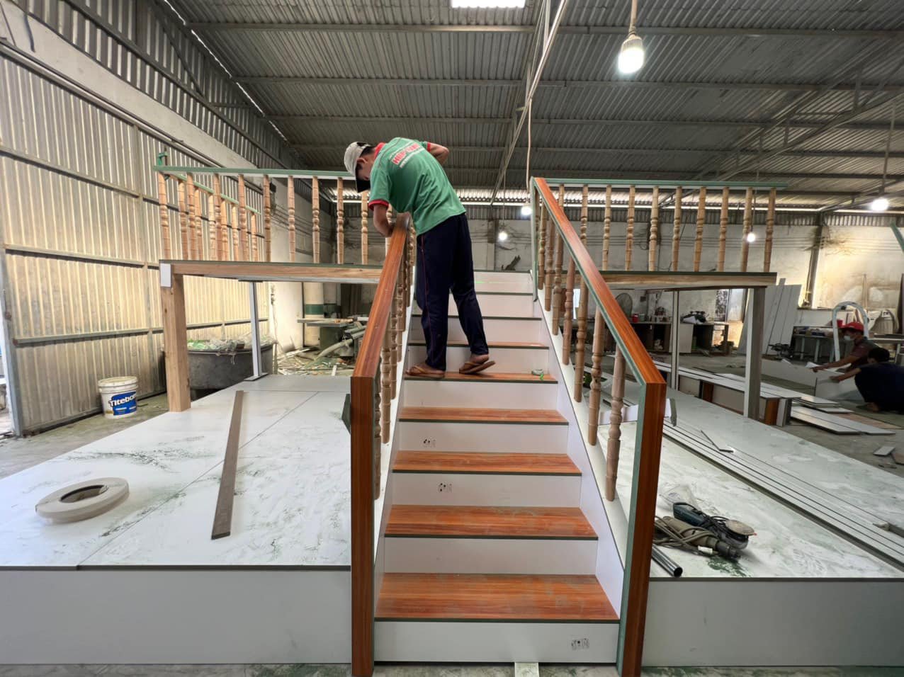 Cần tìm FWD báo giá cước hàng Nội thất đi Sri Lanka