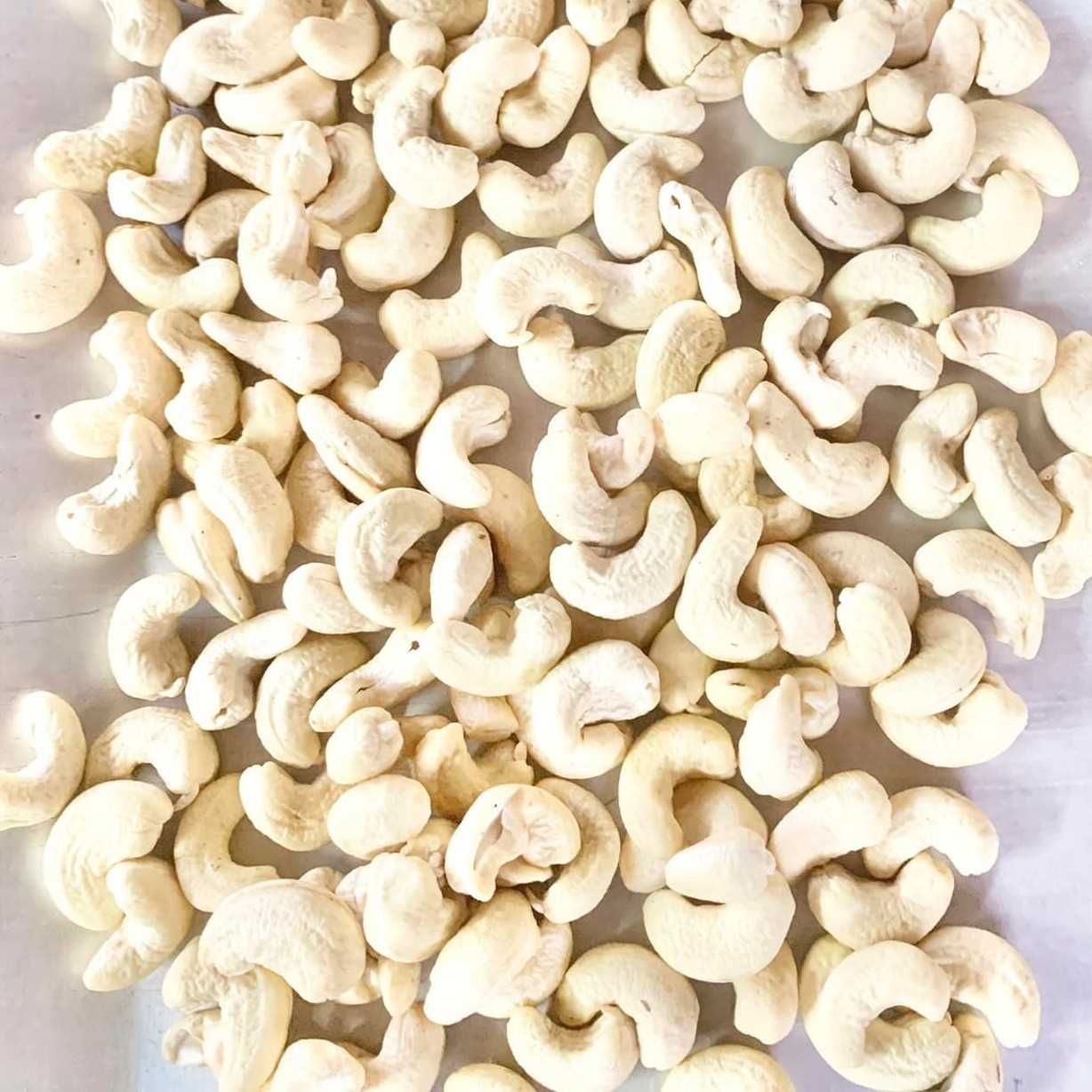 I AM LOOKING FOR CASHEW NUT