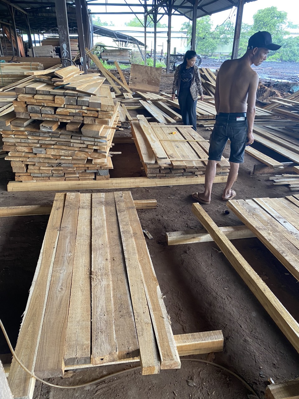 Cần tìm FWD có kinh nghiệm làm hàng bên Lào