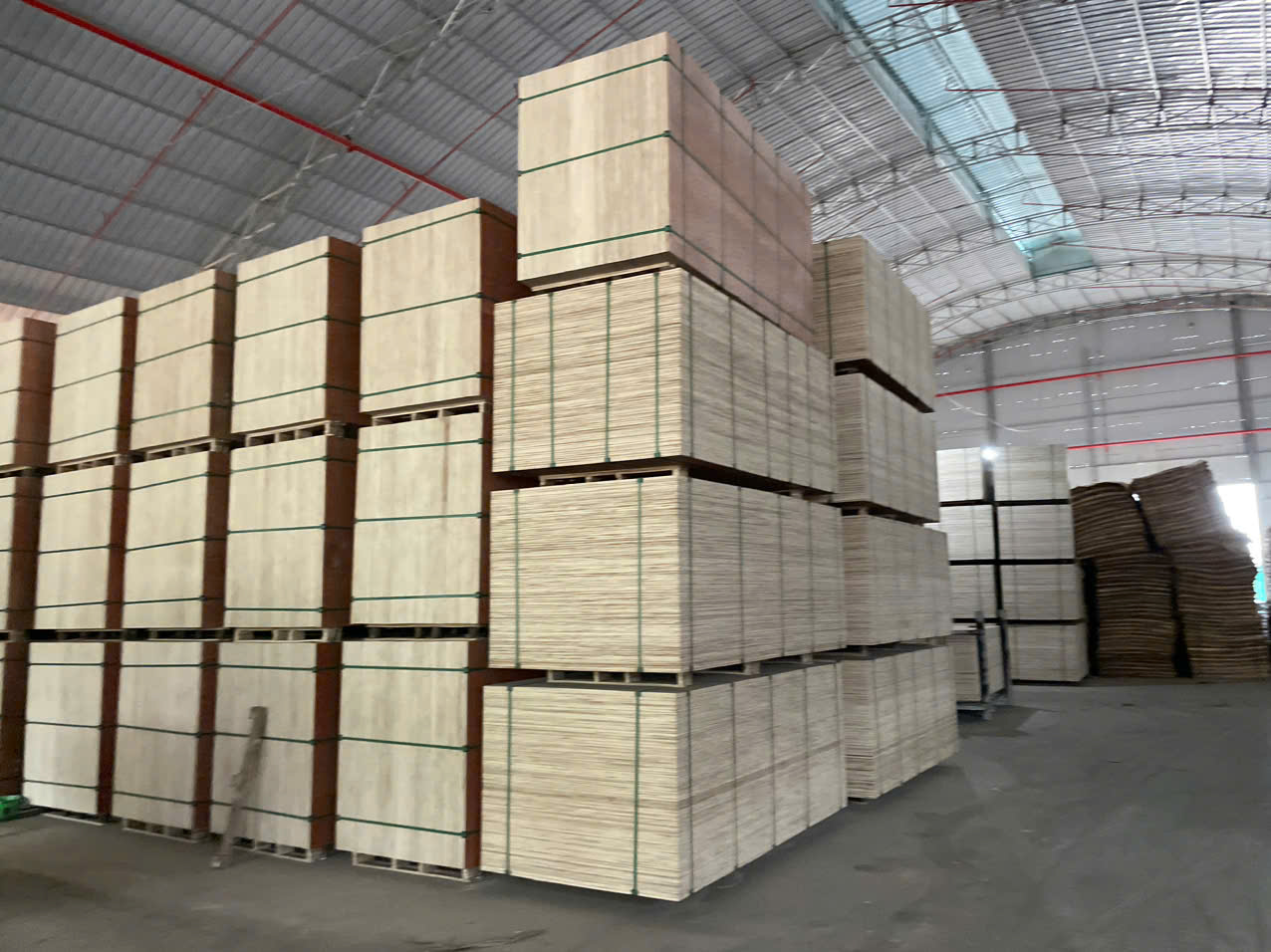 Cần tìm đơn vị vận tải vận chuyển hàng gỗ dán đi Ấn Độ
