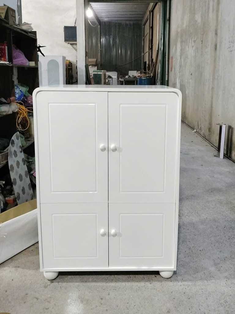 Cần tìm đơn vị vận tải sản phẩm tủ gỗ sang Nga 