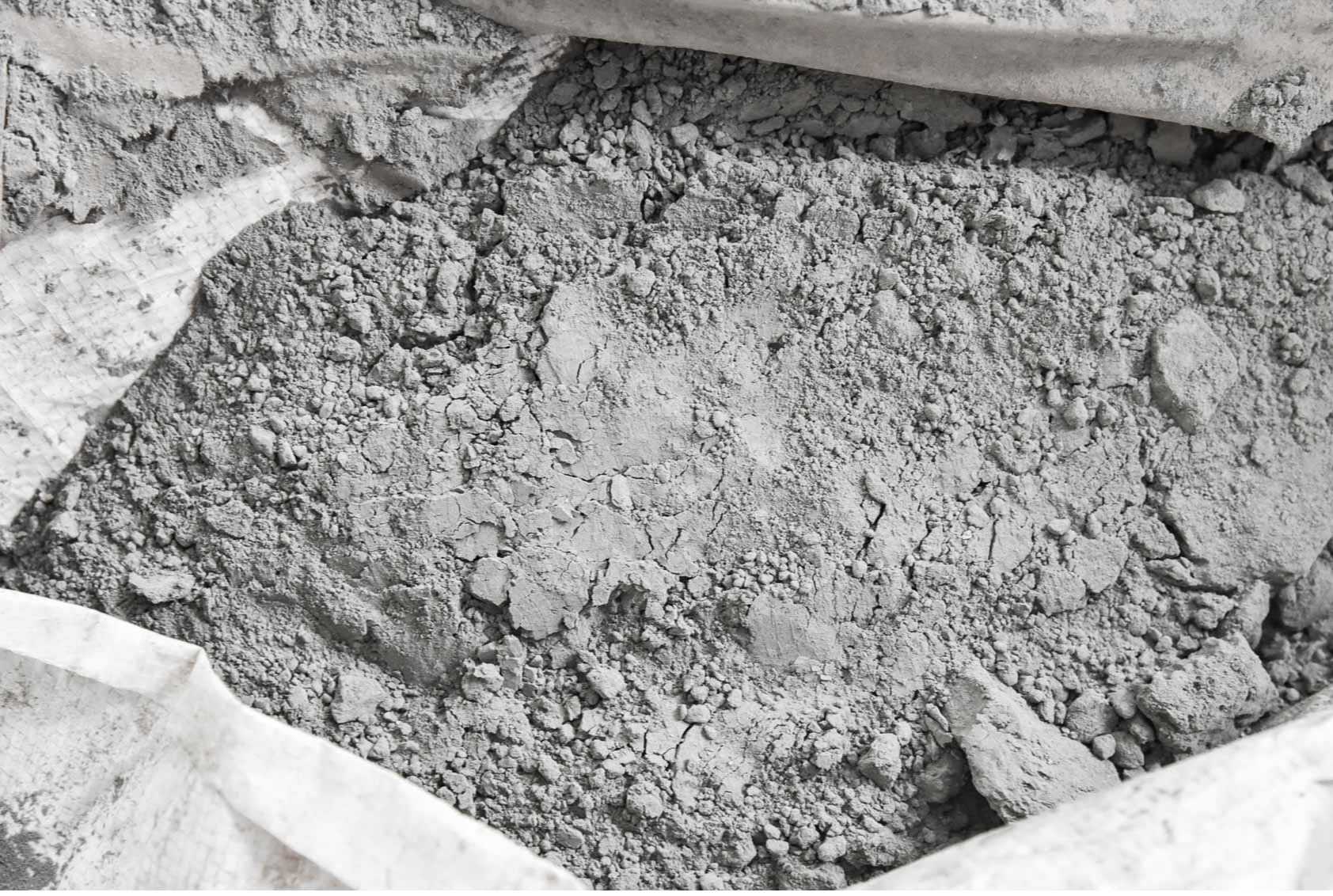 Cần tìm đơn vị vận tải tàu rời sản phẩm xi măng sang Đức