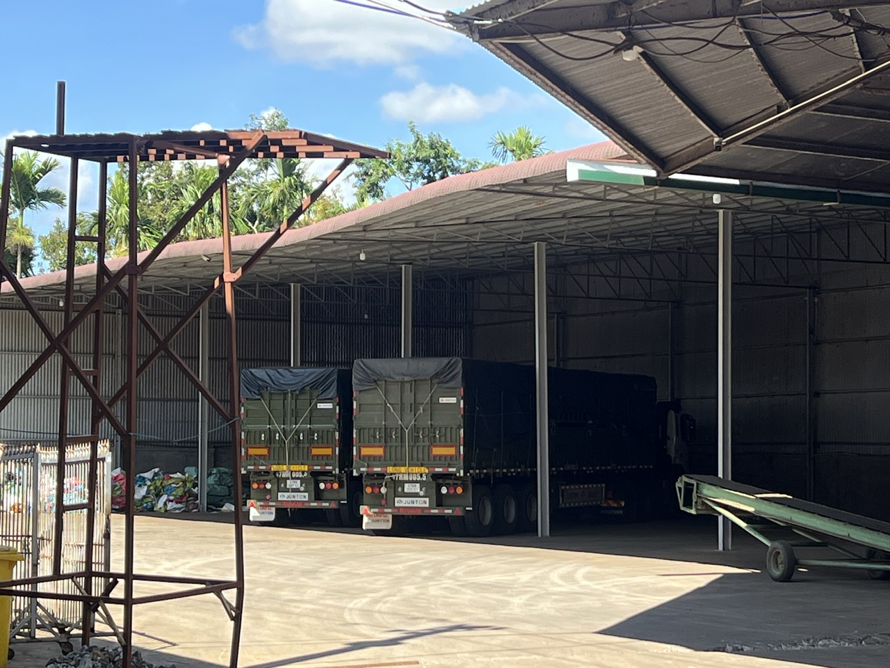 TÔI CẦN GIÁ CƯỚC BIỂN XUẤT KHẨU HẠT TIÊU KOLKATA