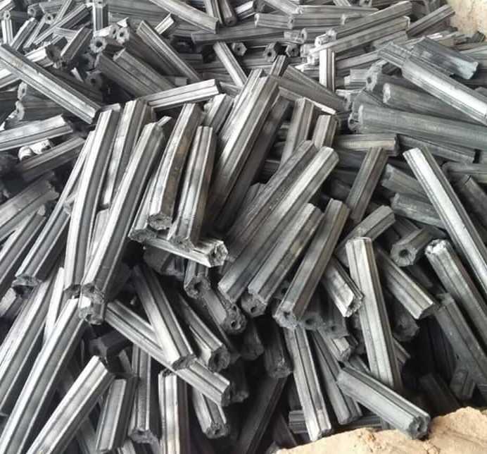 Cần tìm FWD sản phẩm than củi mùn cưa sang UAE