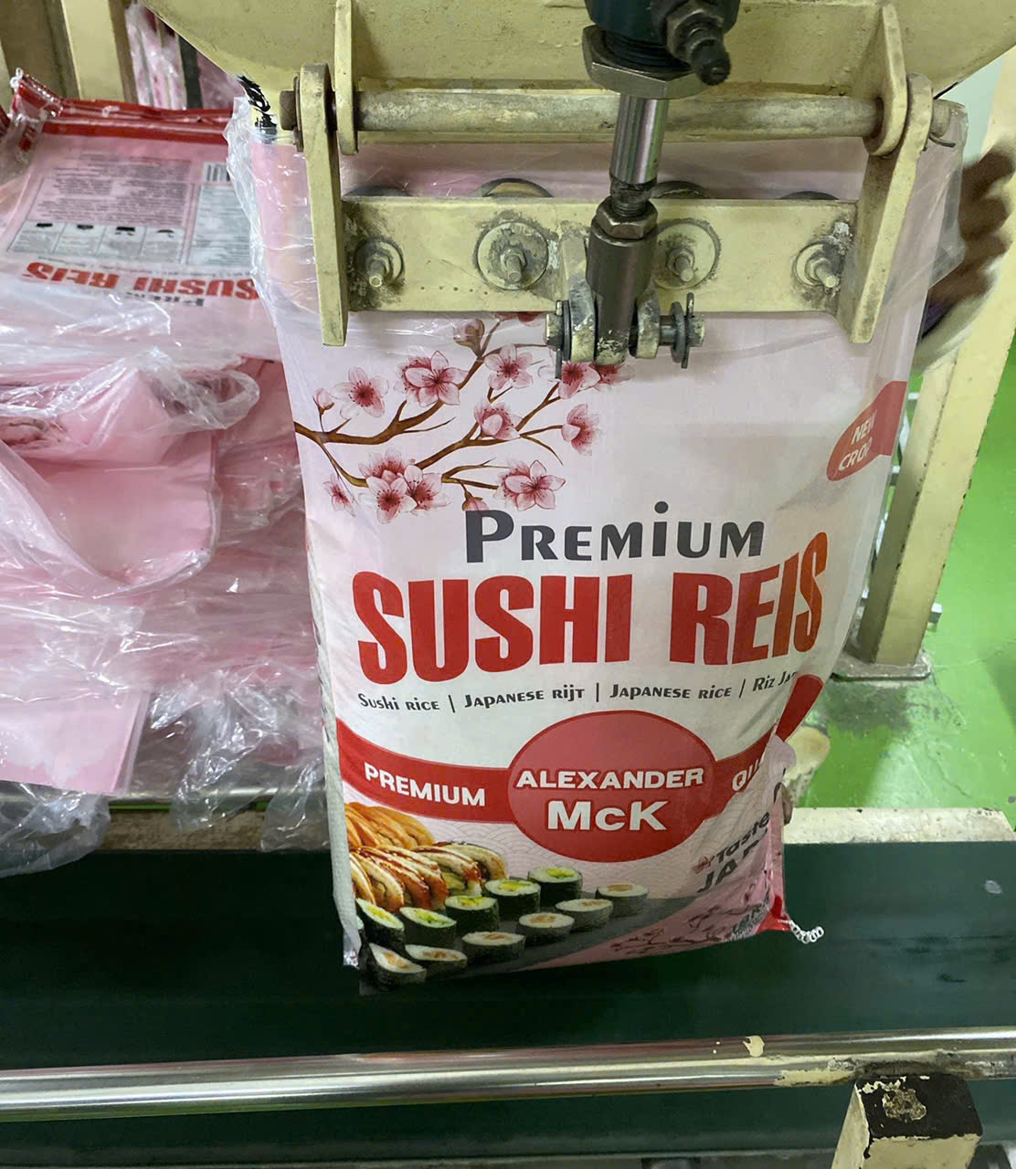 Cần tìm đơn vị vận chuyển hàng gạo tới Iran