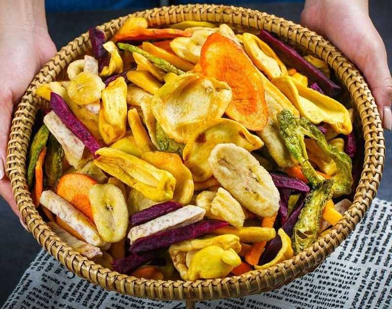 Cần tìm đơn vị vận tải vận chuyển báo giá trucking mặt hàng than trái cây sấy đến Cát Lái