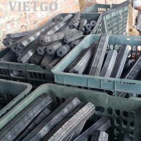Cơ hội xuất khẩu 2 container than tre ép sang Hàn Quốc