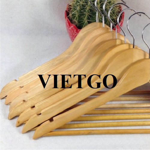 Thương vụ xuất khẩu móc gỗ treo quần áo đến từ vị khách hàng người Trung Quốc