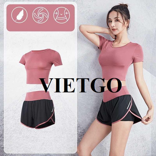 Vị khách hàng người Nam Phi đang tìm kiếm nhà cung cấp mặt hàng đồ tập gym nữ