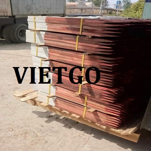 Vị khách hàng người Úc cần tìm gấp nhà cung cấp cọc gỗ và dự định sang thăm trực tiếp nhà xưởng vào cuối tháng này