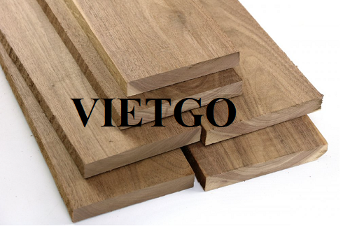 Thương vụ xuất khẩu gỗ óc chó xẻ sang thị trường Ý