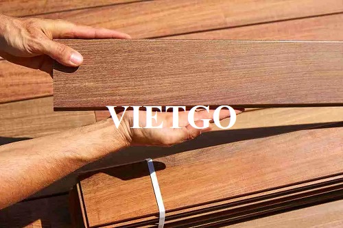 Vị khách hàng người Ấn Độ cần tìm nhà cung cấp ván sàn gỗ