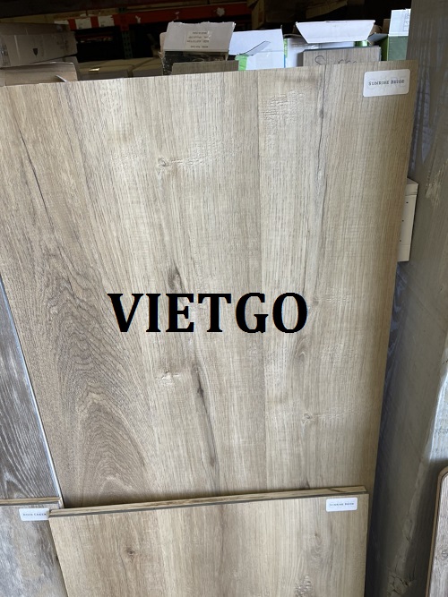 Vị khách hàng người Mỹ gốc Việt hiện đang tìm kiếm Nhà cung cấp cho sản phẩm sàn nhựa SPC
